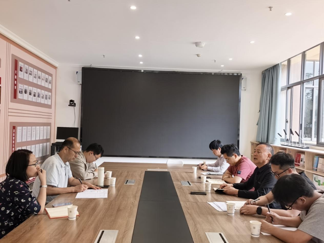 学校党委书记张向英一行赴安全与应急技术学院调研指导工作
